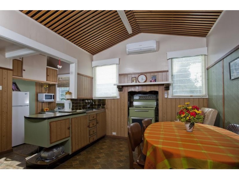 61 Peg Leg Road, Eaglehawk VIC 3556