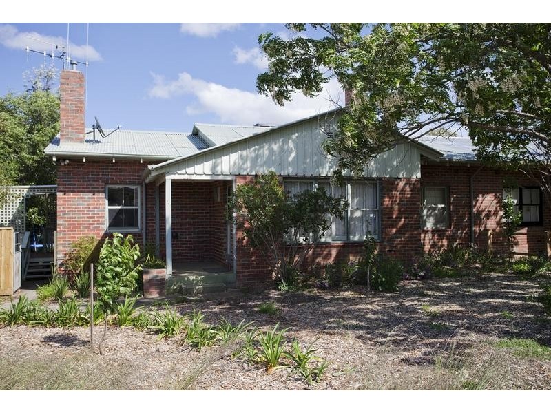 36 Churchill Avenue, Flora Hill VIC 3550