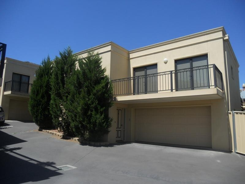 2/443 Hargreaves Street, Bendigo VIC 3550