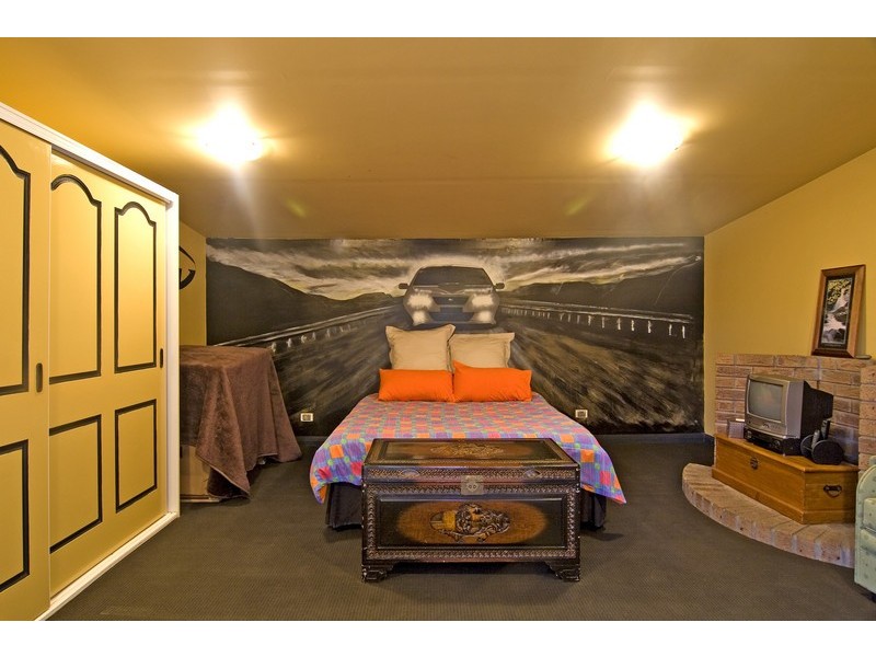 52 Carpenter Street, Quarry Hill VIC 3550