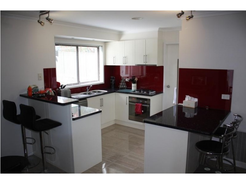 35 Sydenham Avenue, White Hills VIC 3550