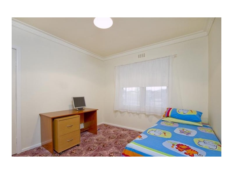 11 Helm Street, Kangaroo Flat VIC 3555