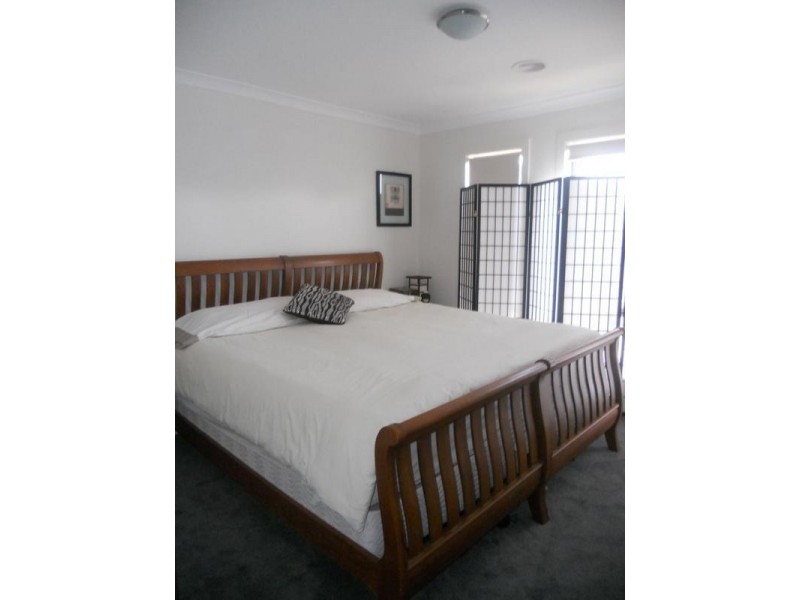 8 Vista Street, Eaglehawk VIC 3556