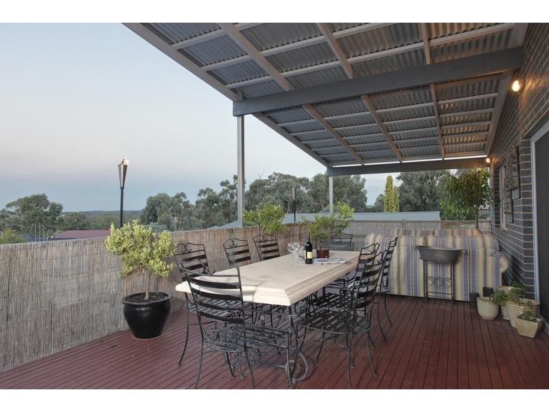 38 Browning Street, Kangaroo Flat VIC 3555