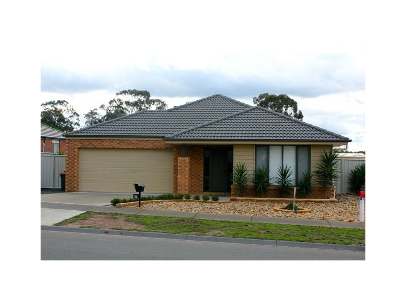67 Manna Gum Drive, Epsom VIC 3551