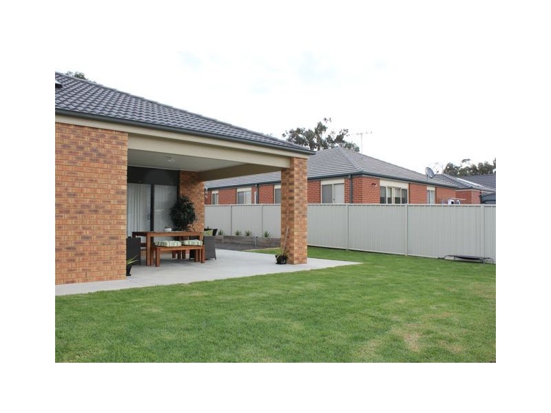 67 Manna Gum Drive, Epsom VIC 3551