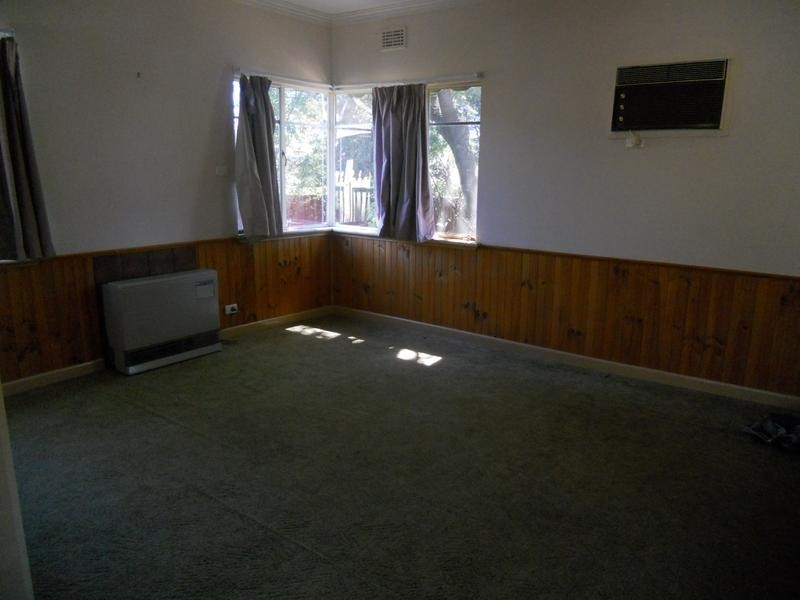 11 Marnie Road, Strathdale VIC 3550
