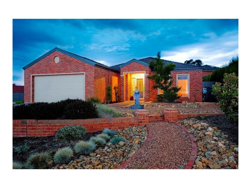 8 Currawong Court, Kennington VIC 3550