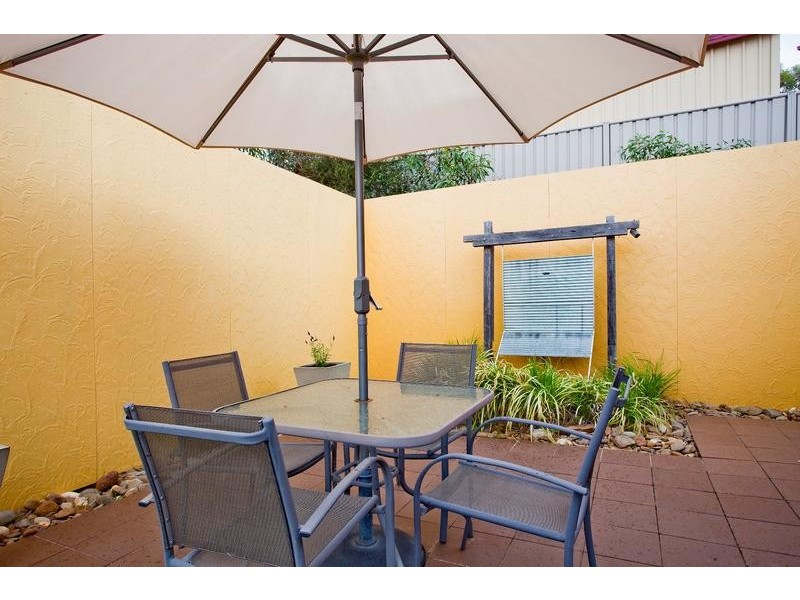 8 Currawong Court, Kennington VIC 3550