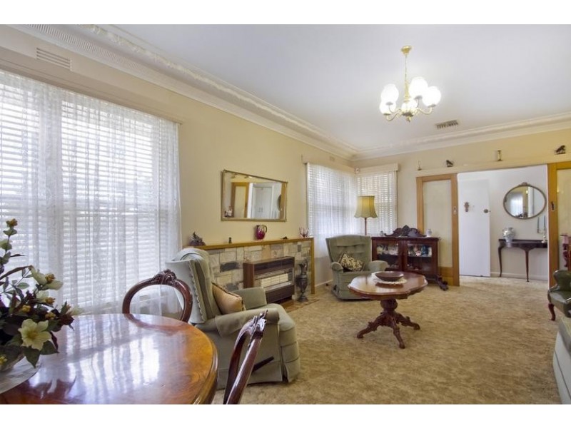 8 Beischer Street, Strathdale VIC 3550