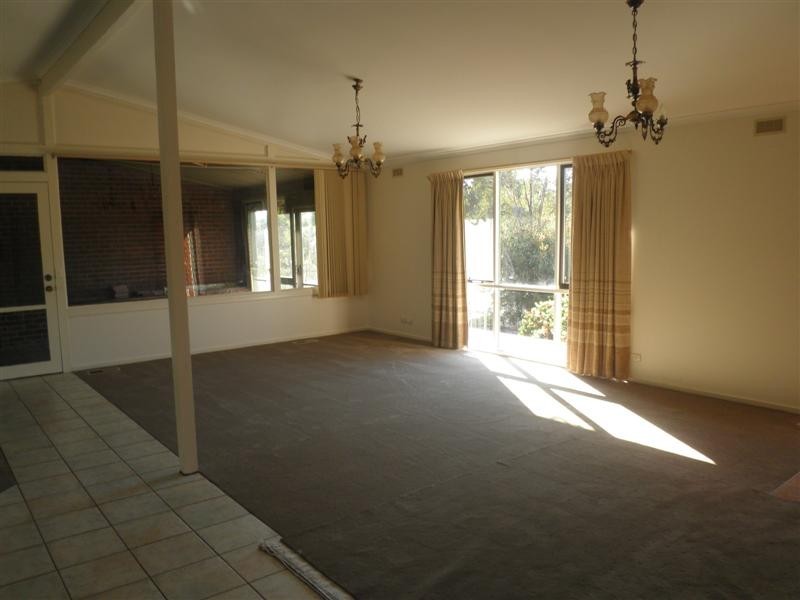 58 Edwards Road, Maiden Gully VIC 3551