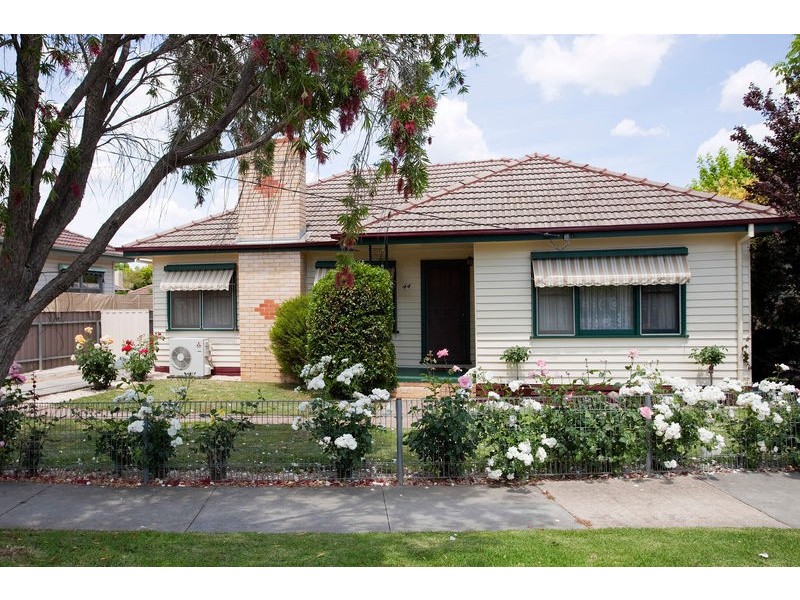 44 Montgomery Crescent, Bendigo VIC 3550