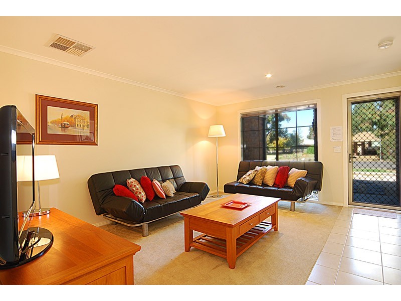 107 Ironstone Road, Epsom VIC 3551