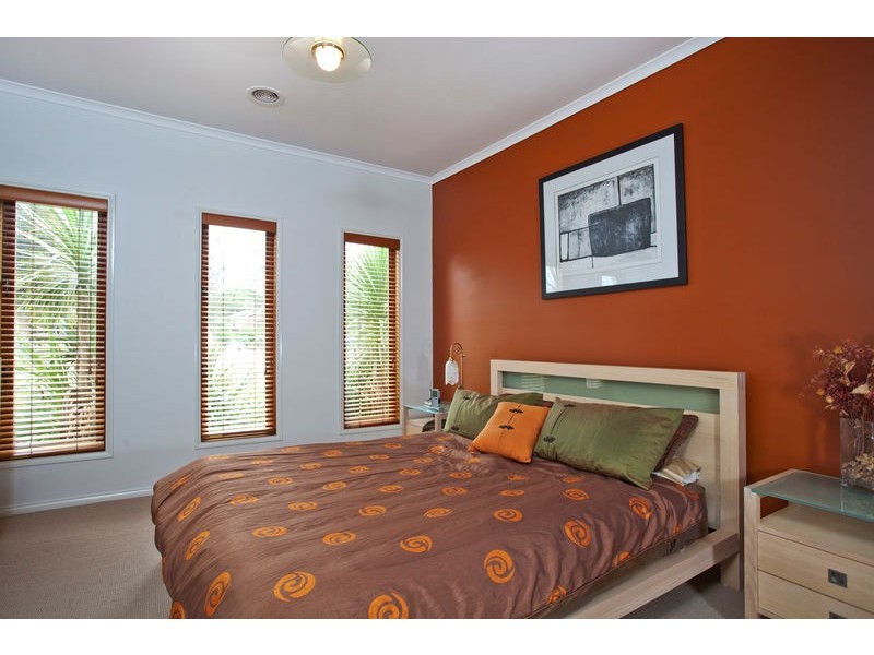 2 Botanical Drive, Epsom VIC 3551