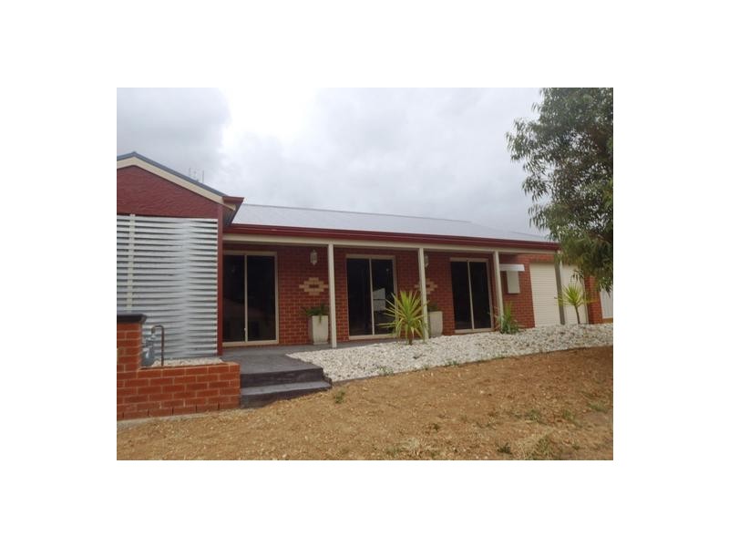 28A Jerribong Way, Kangaroo Flat VIC 3555