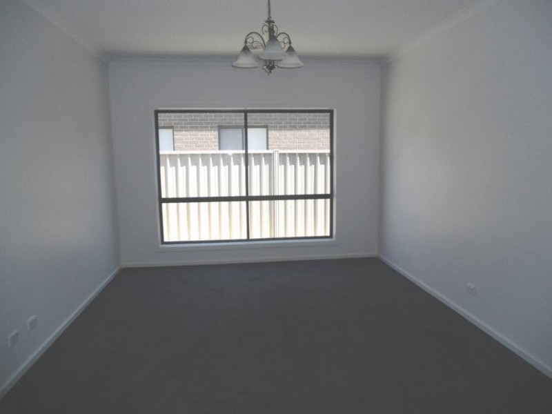 34 Barnett Drive, Kangaroo Flat VIC 3555
