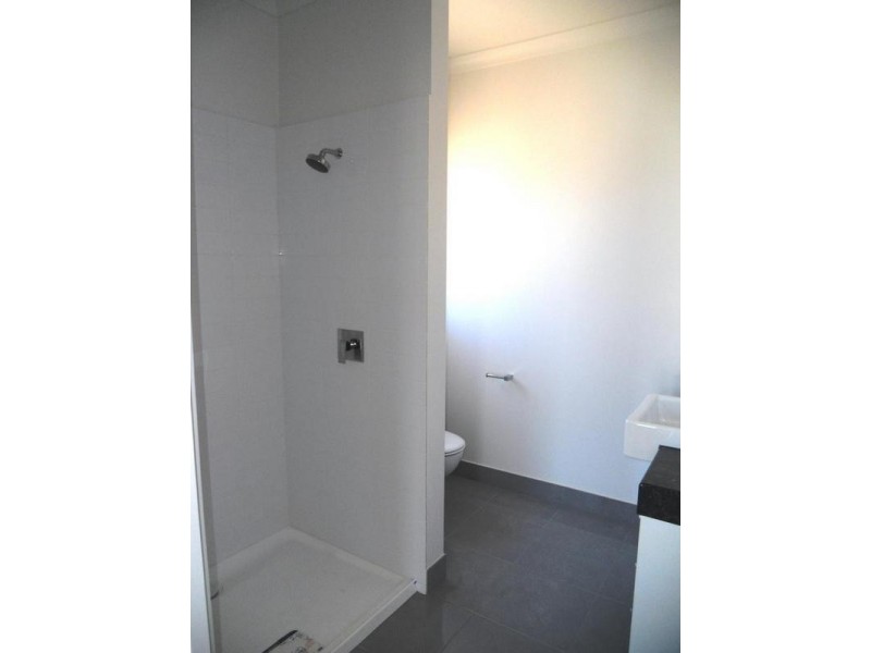 34 Barnett Drive, Kangaroo Flat VIC 3555