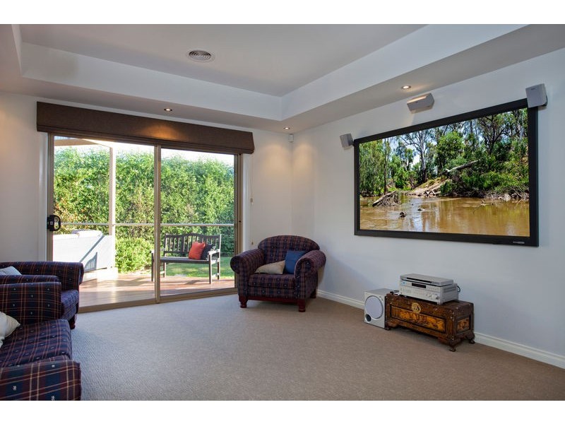 11 Regent Street, Strathfieldsaye VIC 3551