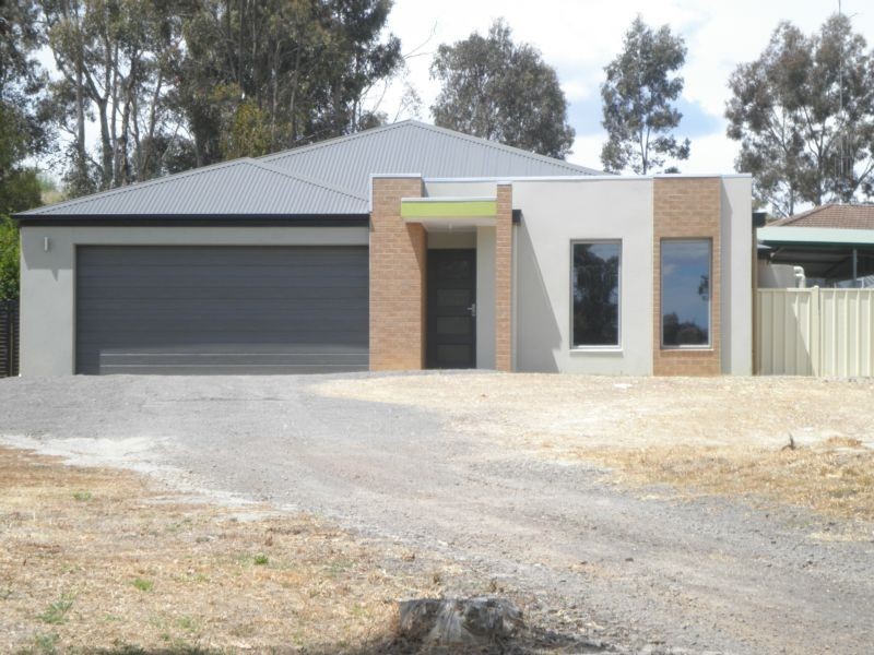 61 Bellevue Road, Golden Square VIC 3555