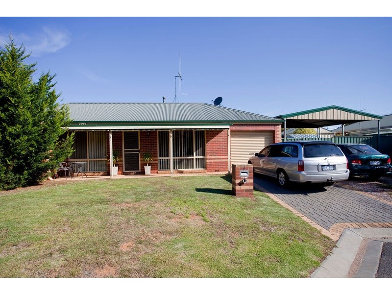 9 Jamison Park Drive, Kangaroo Flat VIC 3555