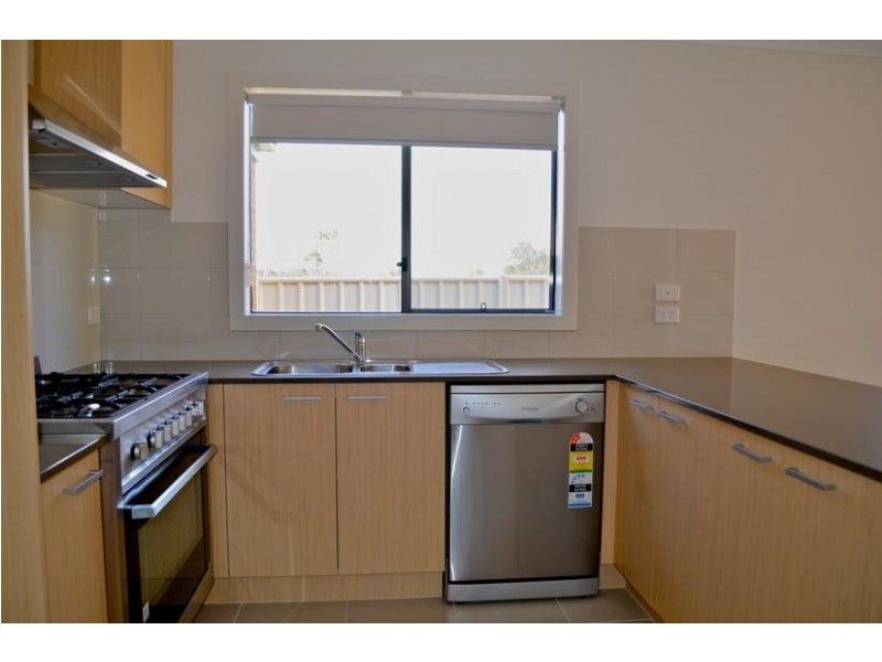 42 Barnett Drive, Kangaroo Flat VIC 3555