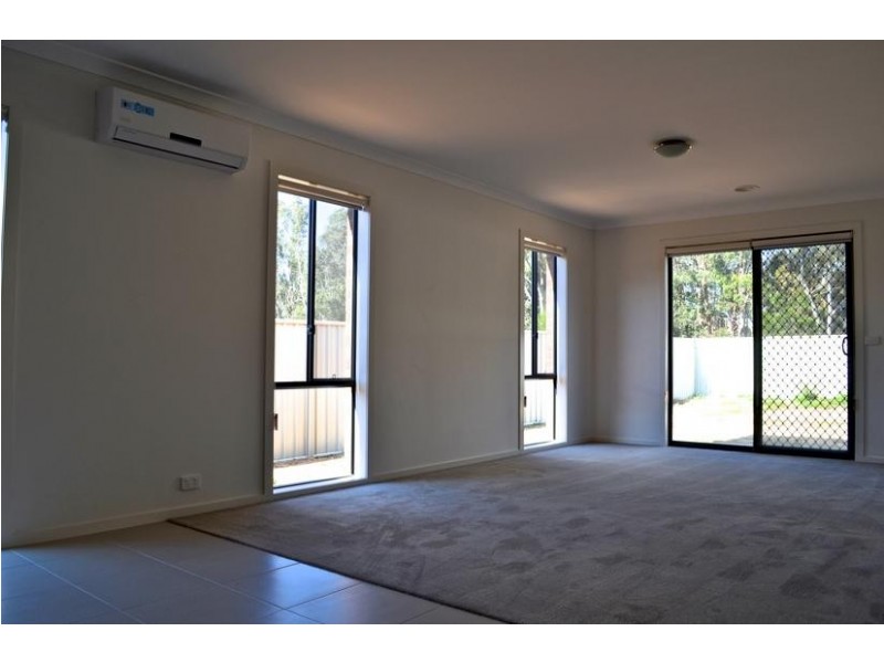 42 Barnett Drive, Kangaroo Flat VIC 3555