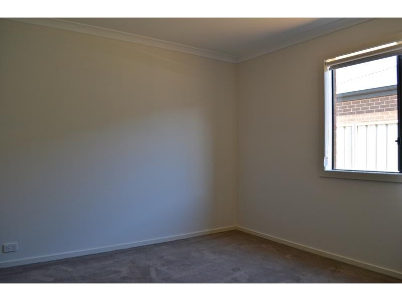 42 Barnett Drive, Kangaroo Flat VIC 3555