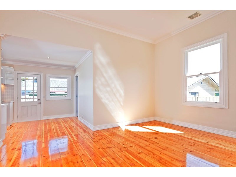 10 Hoskins Street, Quarry Hill VIC 3550