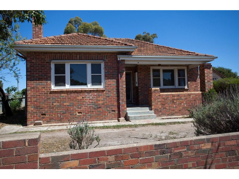19 Weatherall Street, California Gully VIC 3556