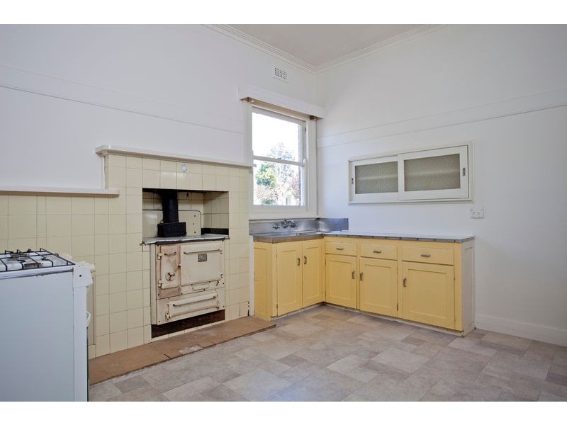19 Weatherall Street, California Gully VIC 3556