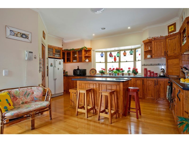 119 Crusoe Road, Kangaroo Flat VIC 3555