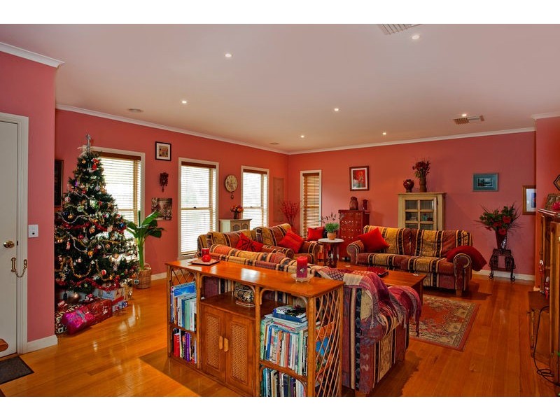119 Crusoe Road, Kangaroo Flat VIC 3555