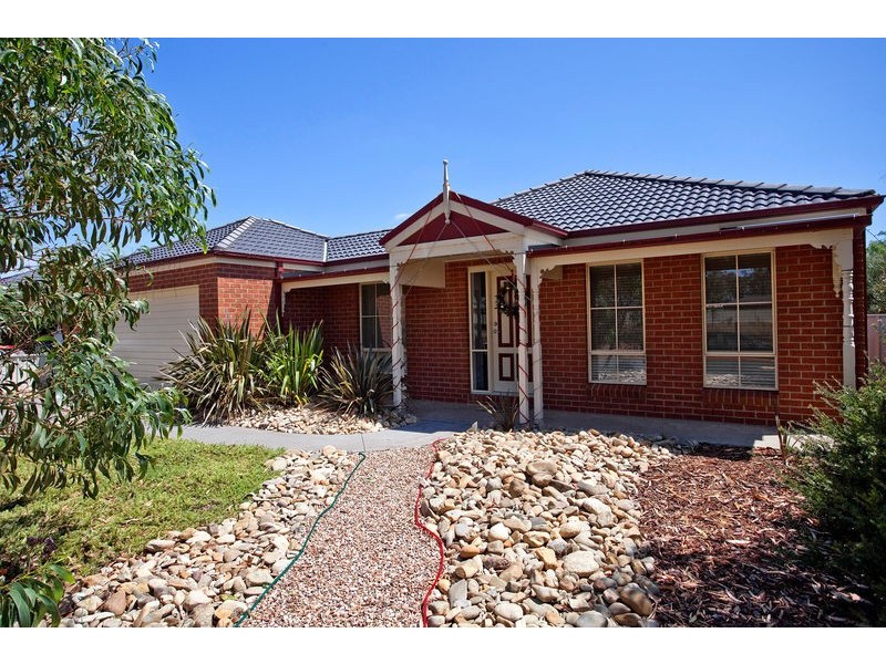 2 Gardenview Court, Epsom VIC 3551