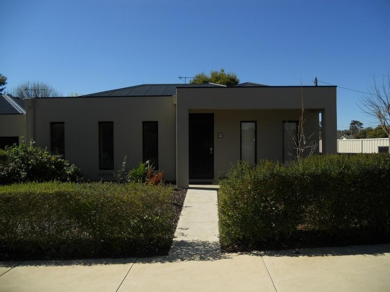 137 Havlin Street East, Flora Hill VIC 3550