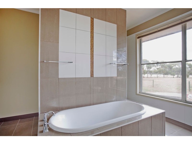 1650 Midland Highway, Huntly VIC 3551