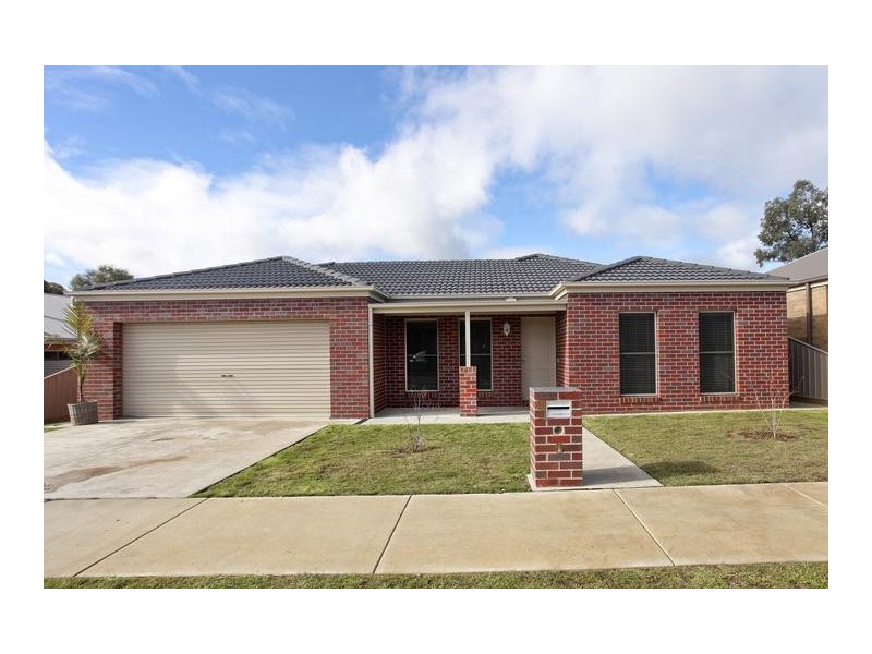 5 Victoria Avenue, Kangaroo Flat VIC 3555