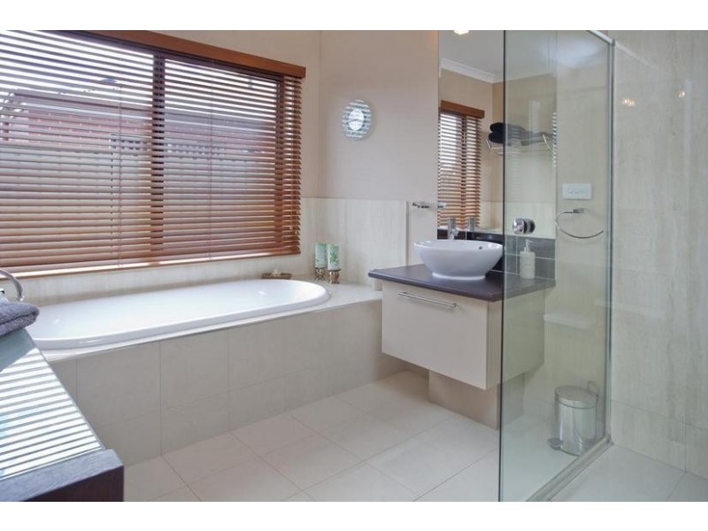 18 Lower Beckhams Road, Maiden Gully VIC 3551