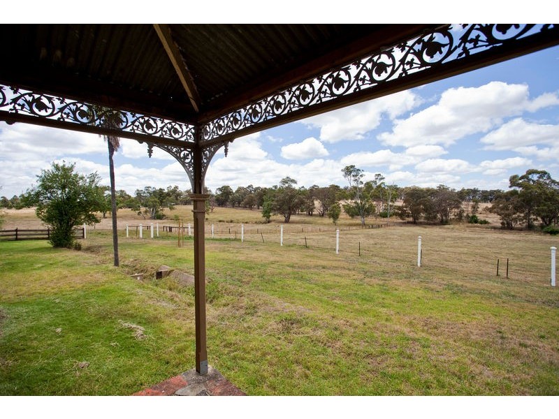 253 Hargreaves Road, Strathfieldsaye VIC 3551