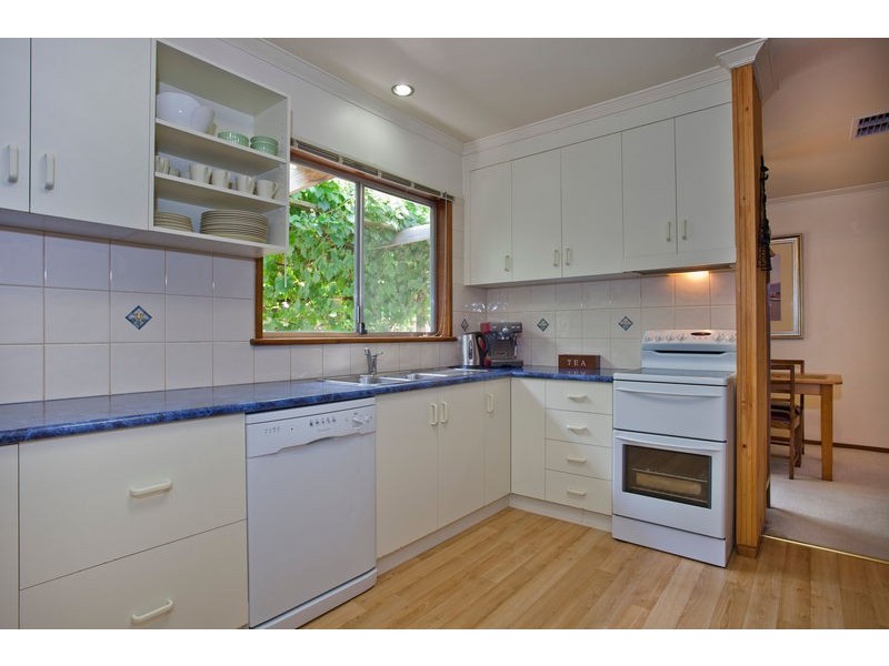 50 Crusoe Road, Kangaroo Flat VIC 3555