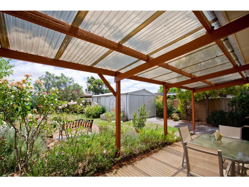 50 Crusoe Road, Kangaroo Flat VIC 3555