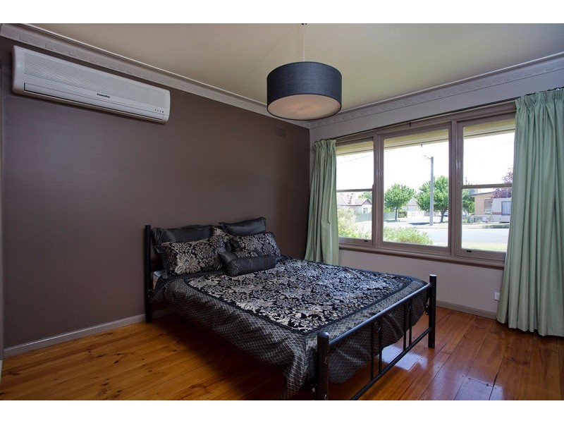 15 Grace Street, White Hills VIC 3550