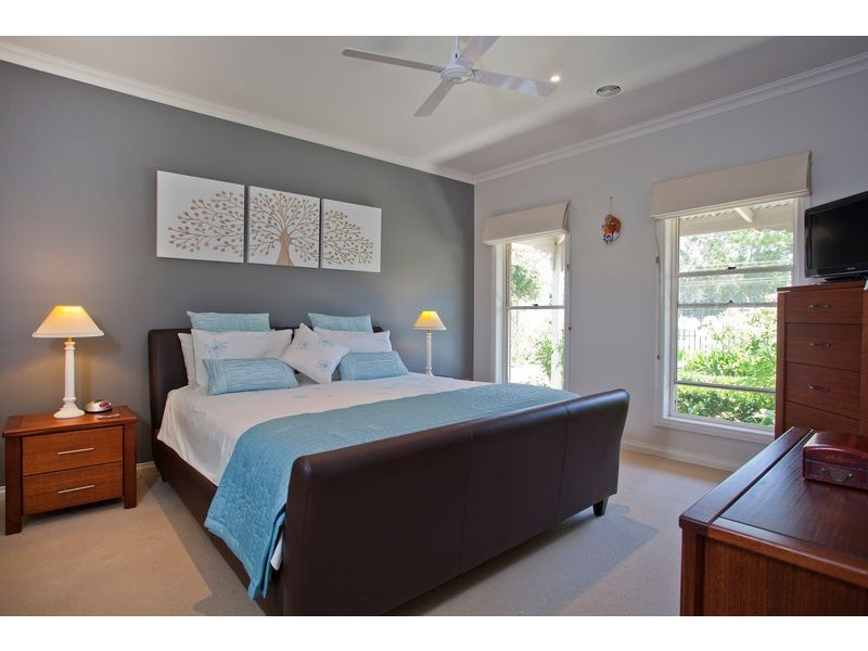 208 Retreat Road, Spring Gully VIC 3550