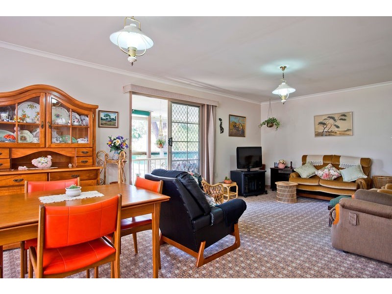 31 Ridgeway Crescent, Flora Hill VIC 3550