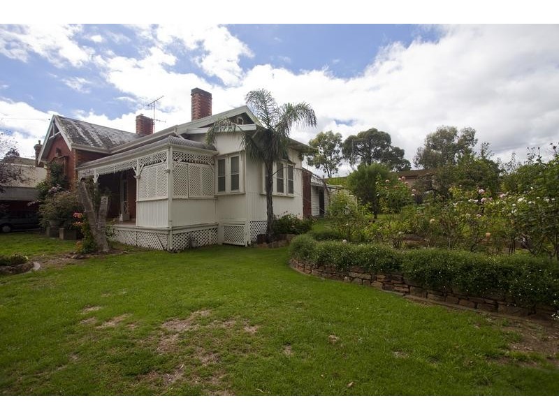 151 Olinda Street, Quarry Hill VIC 3550