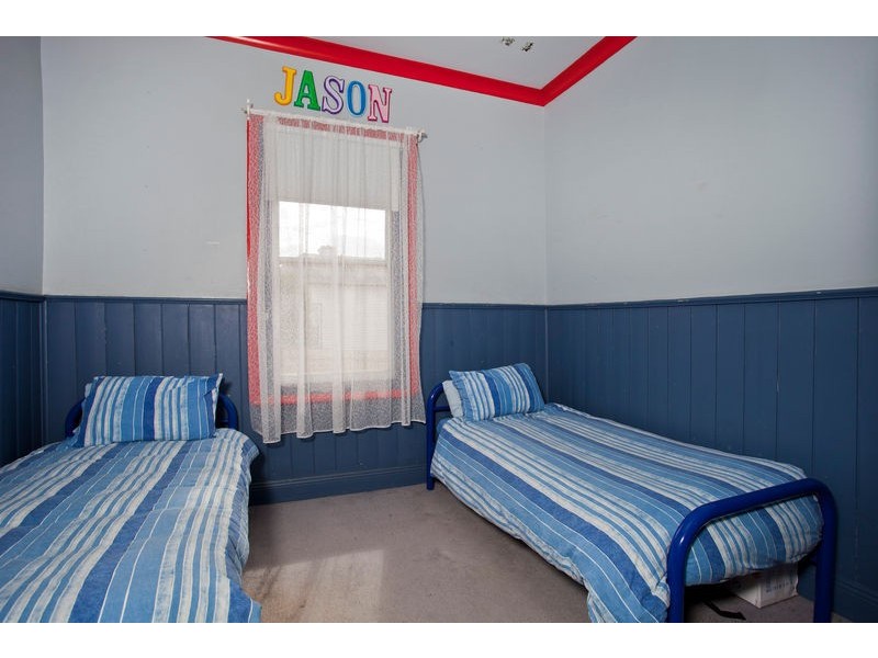 21 Jobs Gully Road, Eaglehawk VIC 3556