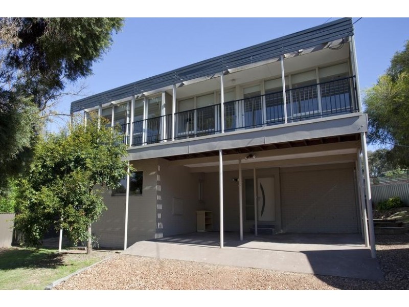 3 Moyna Court, Spring Gully VIC 3550