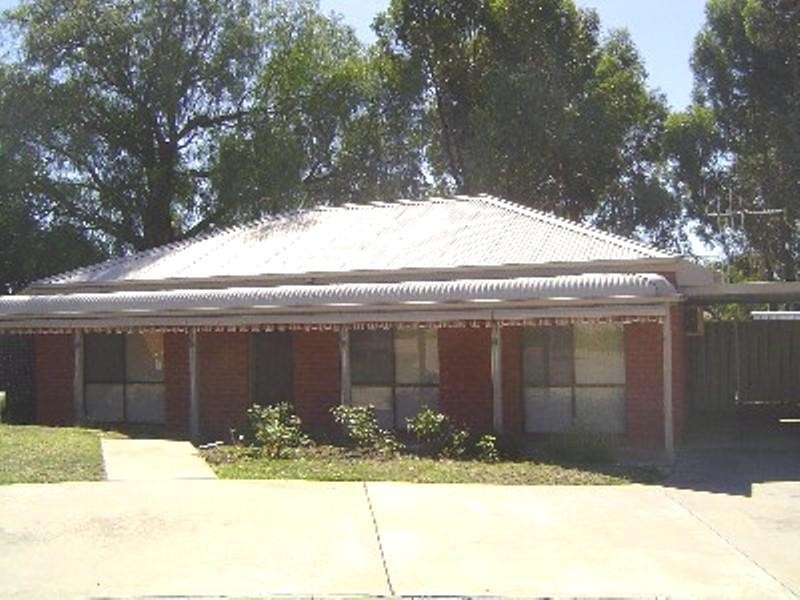 3/69 MacKenzie Street West, Golden Square VIC 3555