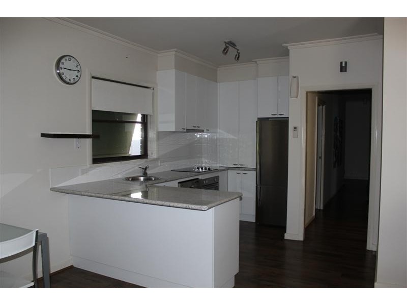 1/5 Clarence Avenue, Kennington VIC 3550