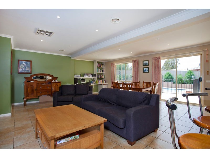 82 Mistletoe Street, Golden Square VIC 3555