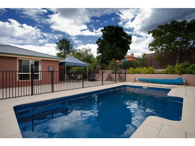 82 Mistletoe Street, Golden Square VIC 3555